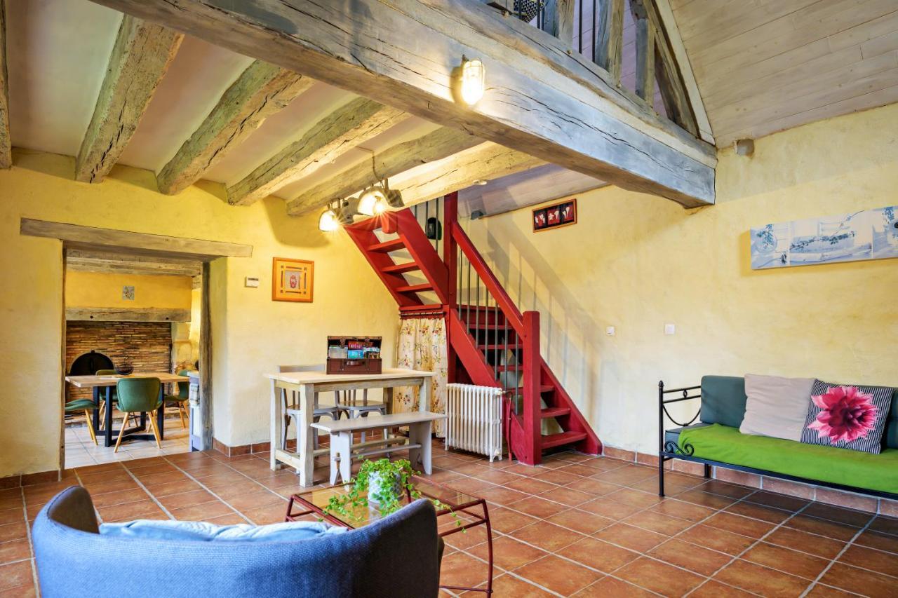 Gite Les Toisnieres Marigne-Laille Esterno foto